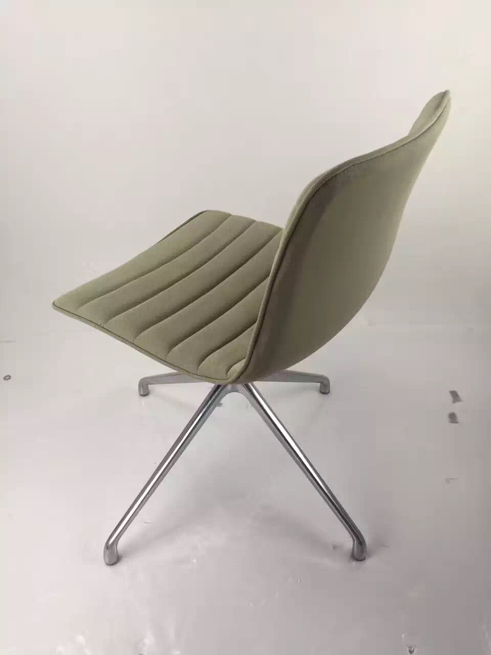 Hot Sale Elegant Beige Leather Office Chair,meeting chair,reception office chair without castor